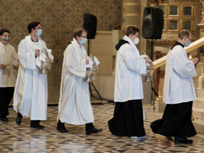 Krizmaszentelés (32).JPG